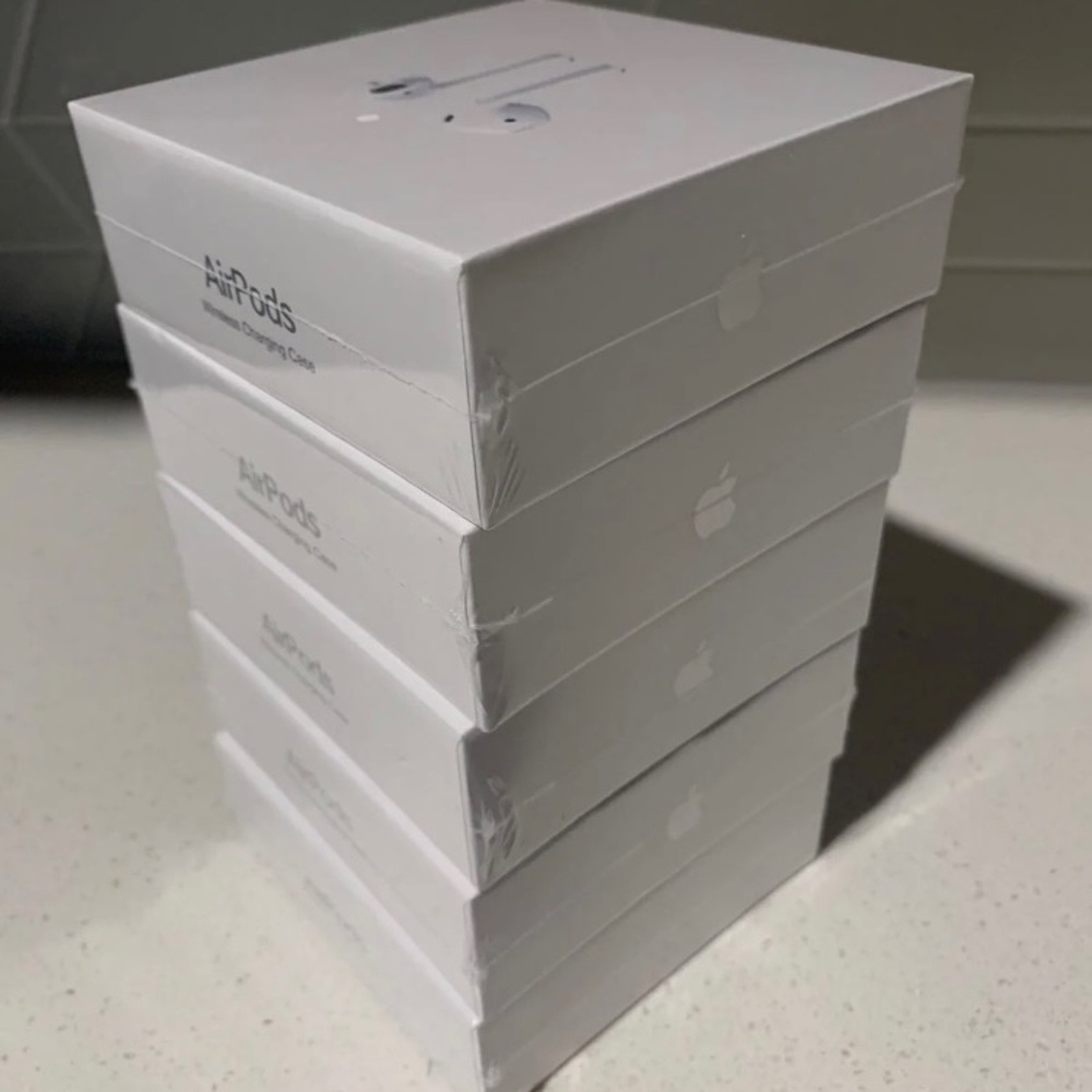 Apple AirPods 2nd Generation SEALED/NEW
